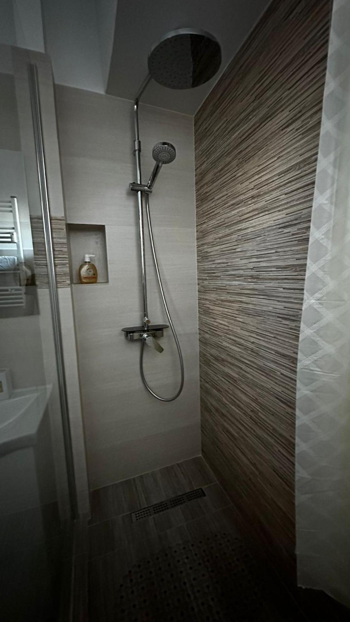 Sofiart Apartment Букурещ Екстериор снимка
