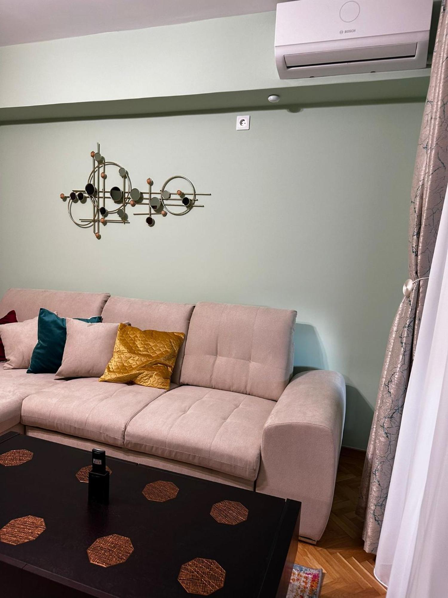 Sofiart Apartment Букурещ Екстериор снимка