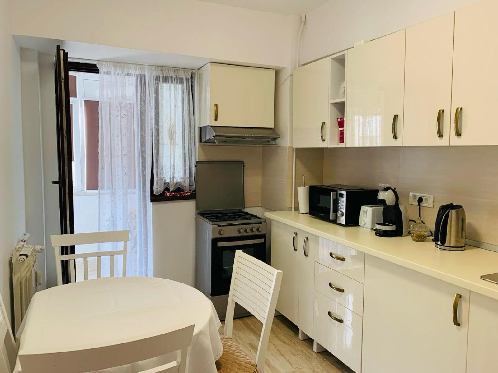 Sofiart Apartment Букурещ Екстериор снимка